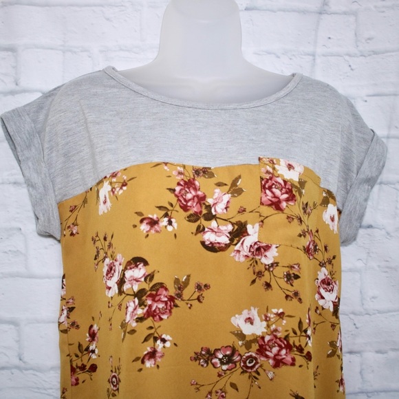 Rewind Tee with Floral Print - Picture 2 of 6